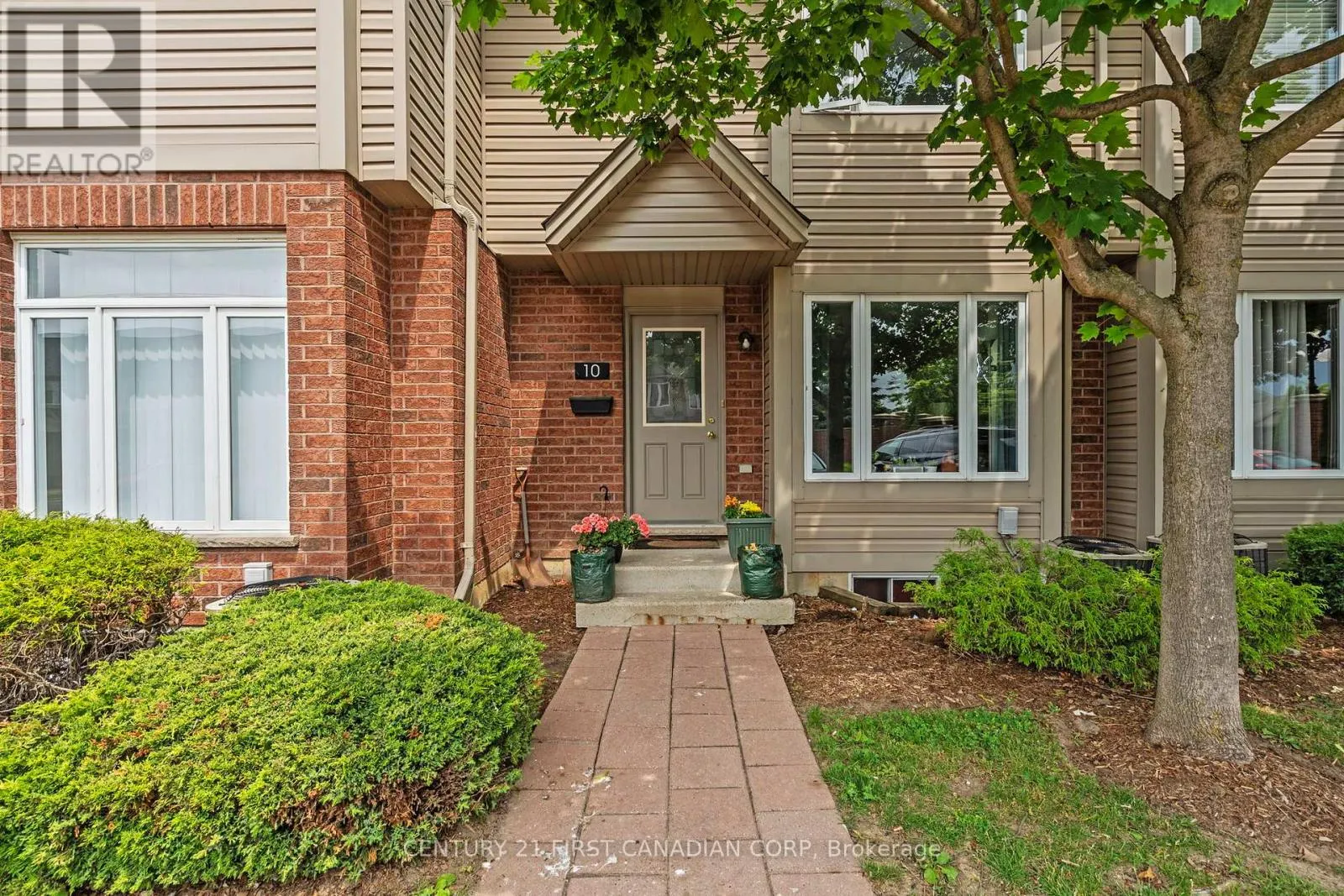 Row / Townhouse for rent: 10 - 1921 Father Dalton Avenue, London North, Ontario N5X 4S1