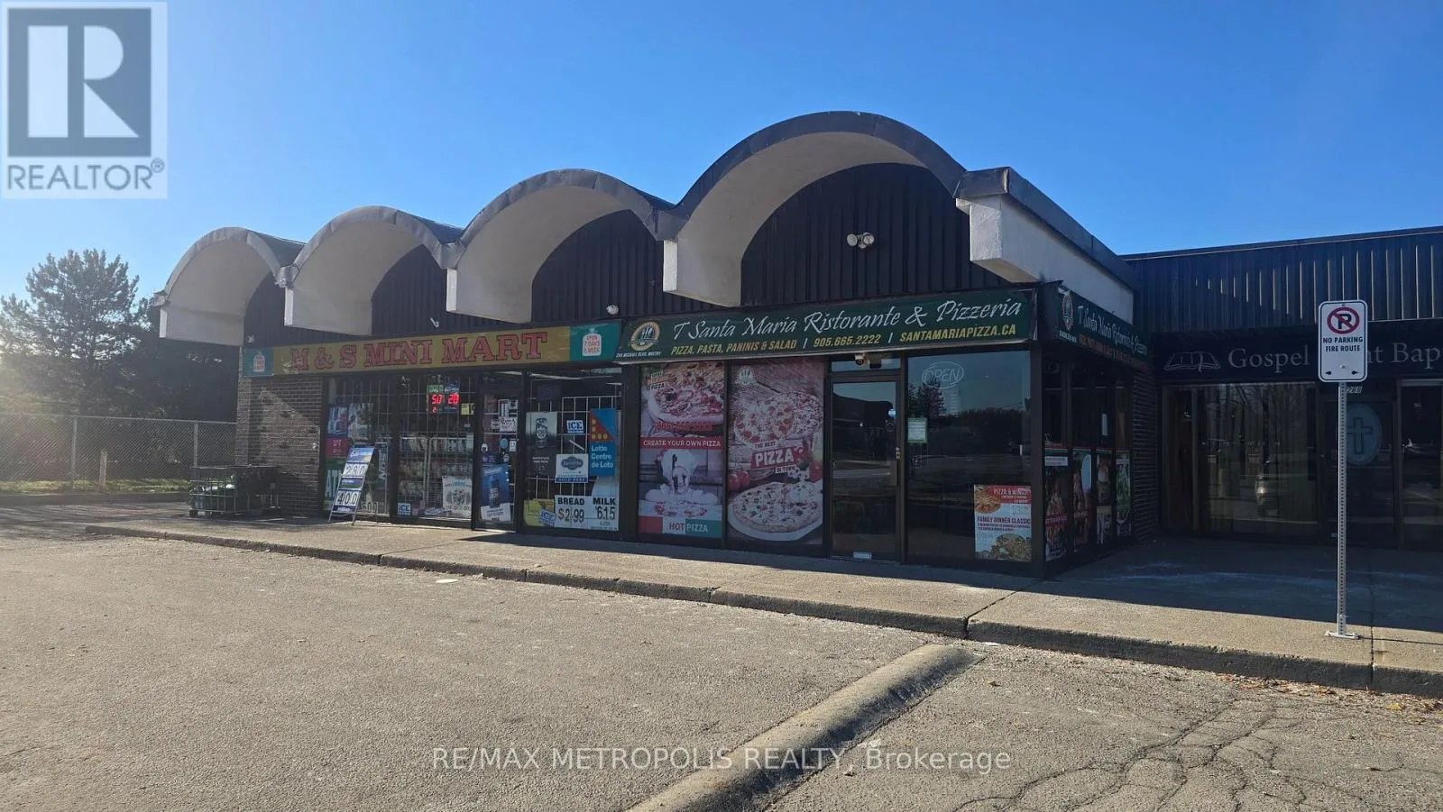 Retail for rent: 10 - 261 Michael Boulevard, Whitby, Ontario L1N 5B2