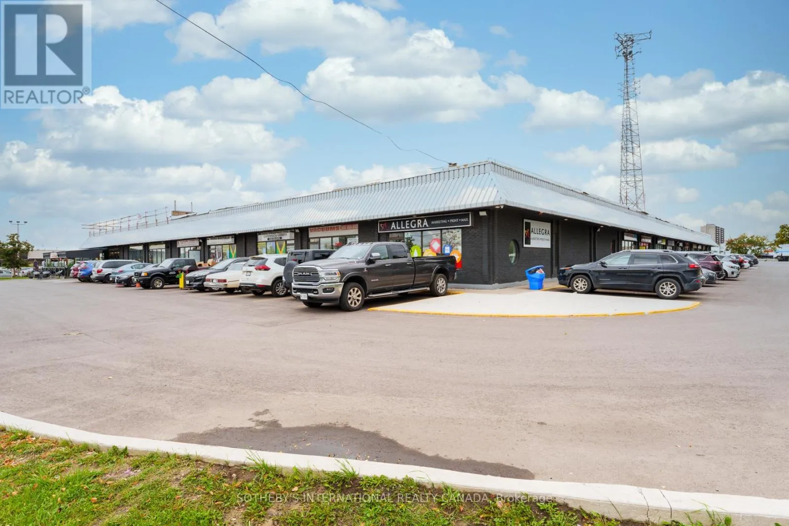 10 - 289 Rutherford Road S, Brampton, Ontario L6W 3R9