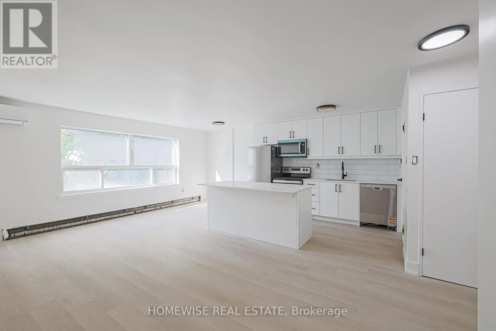 Other for rent: 10 - 81 Ontario Street, Clarington, Ontario L1C 2S6