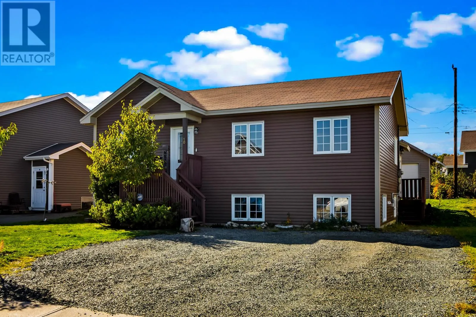 Two Apartment House for rent: 10 Agustus Avenue, Conception Bay South, Newfoundland & Labrador A1X 4C3