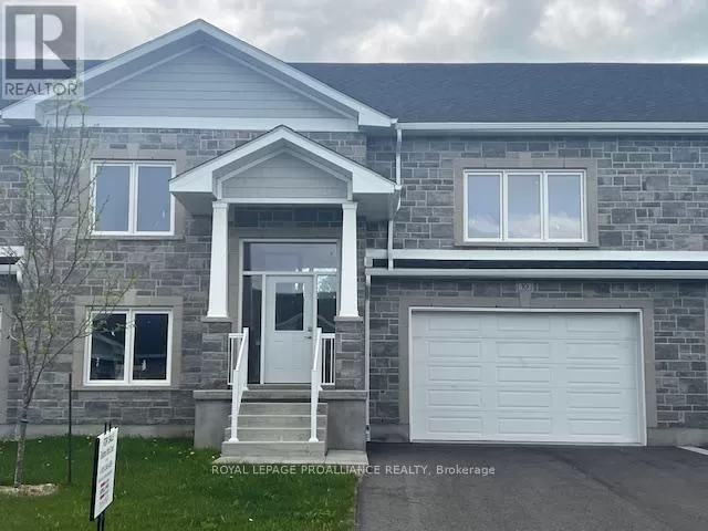 Row / Townhouse for rent: 10 Ben Tekamp Terrace, Brockville, Ontario K6V 0E7