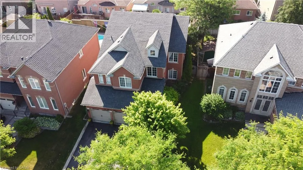 House for rent: 10 Berton Boulevard, Georgetown, Ontario L7G 6A5