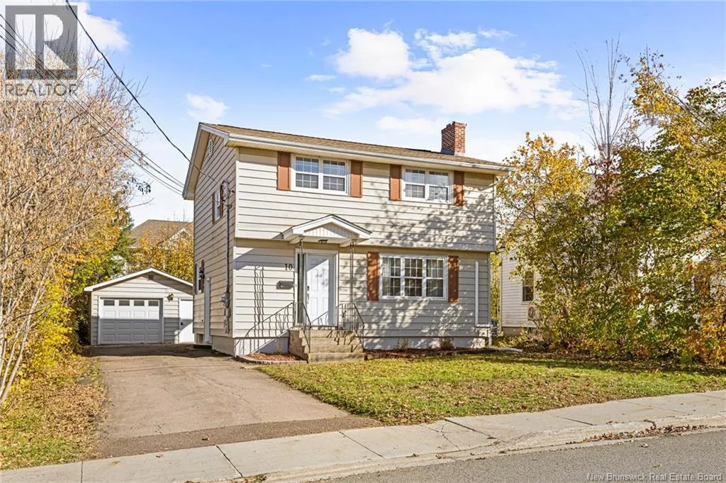 10 Cleveland Avenue, Riverview, New Brunswick E1B 1X6