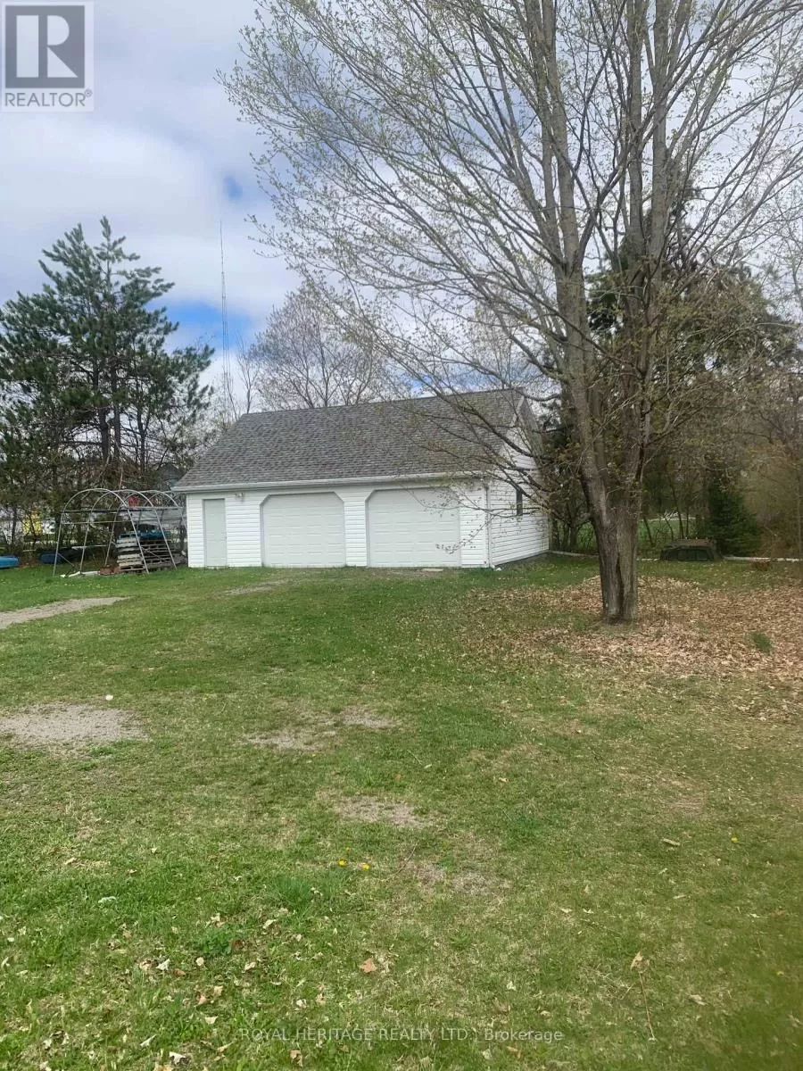 10 Coronation Drive, Kawartha Lakes, Ontario K0M 1A0