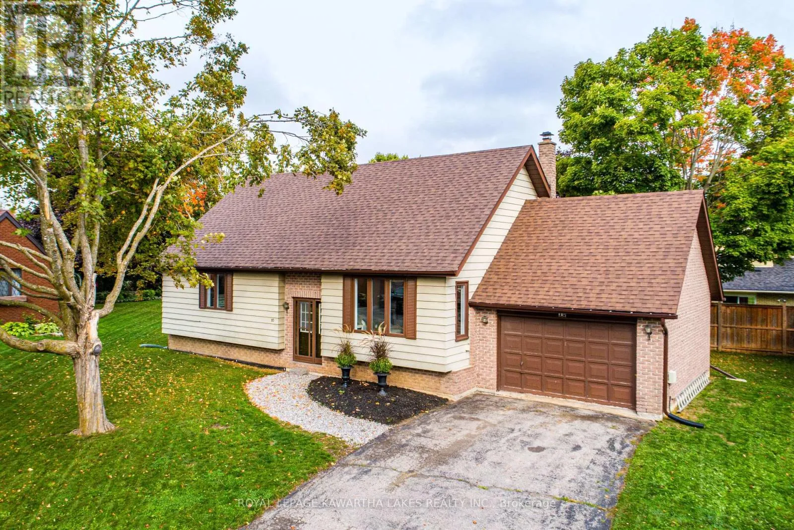 House for rent: 10 Don Court, Kawartha Lakes, Ontario K9V 5T1