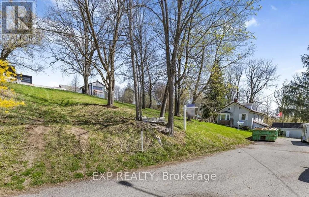 10 Elgin Street, Woolwich, Ontario N0B 1N0