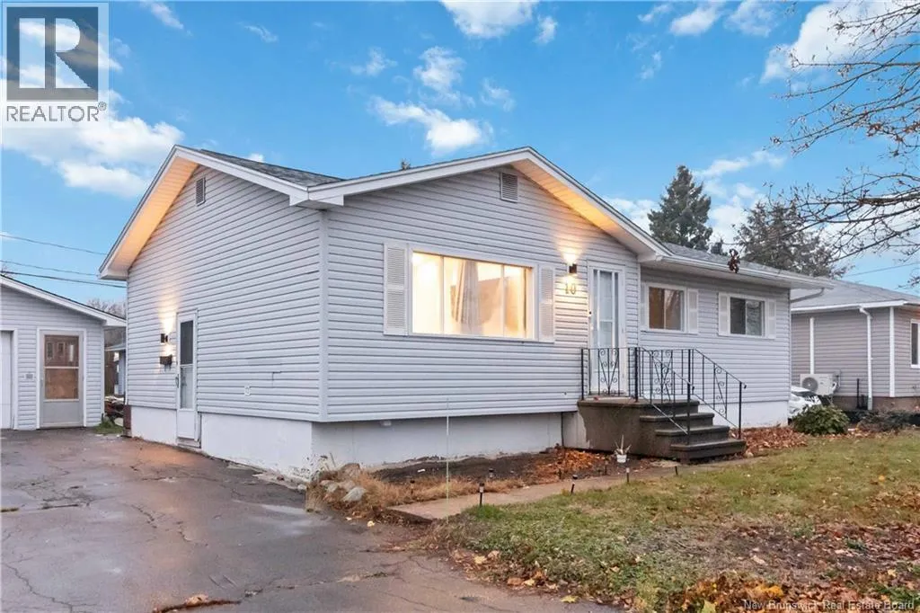 10 Frost Street, Riverview, New Brunswick E1B 4C9