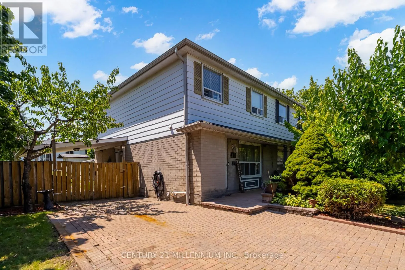 House for rent: 10 Greenwood Crescent, Brampton, Ontario L6S 1T3