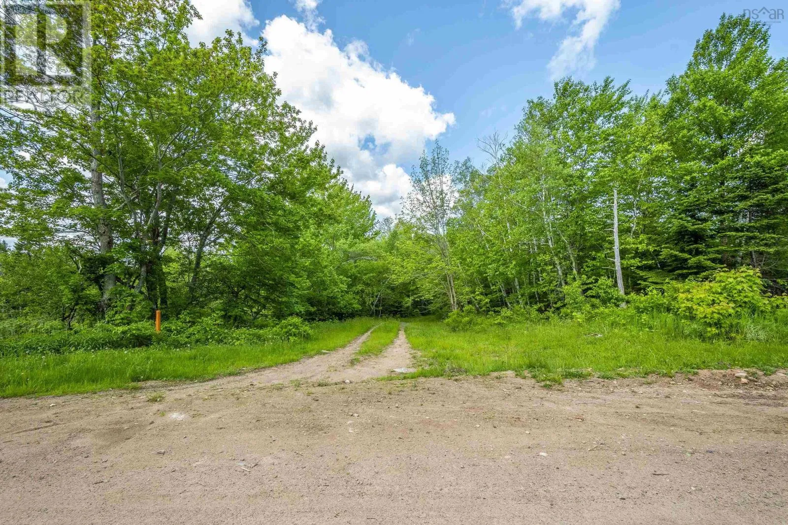 10 Highway, New Albany, Nova Scotia B0S 1P0