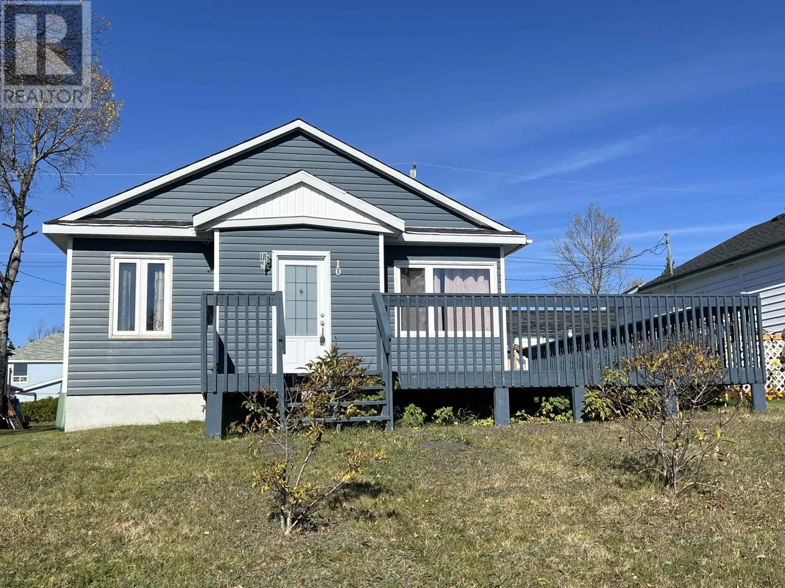 10 Howe St, Marathon, Ontario P0T 2E0