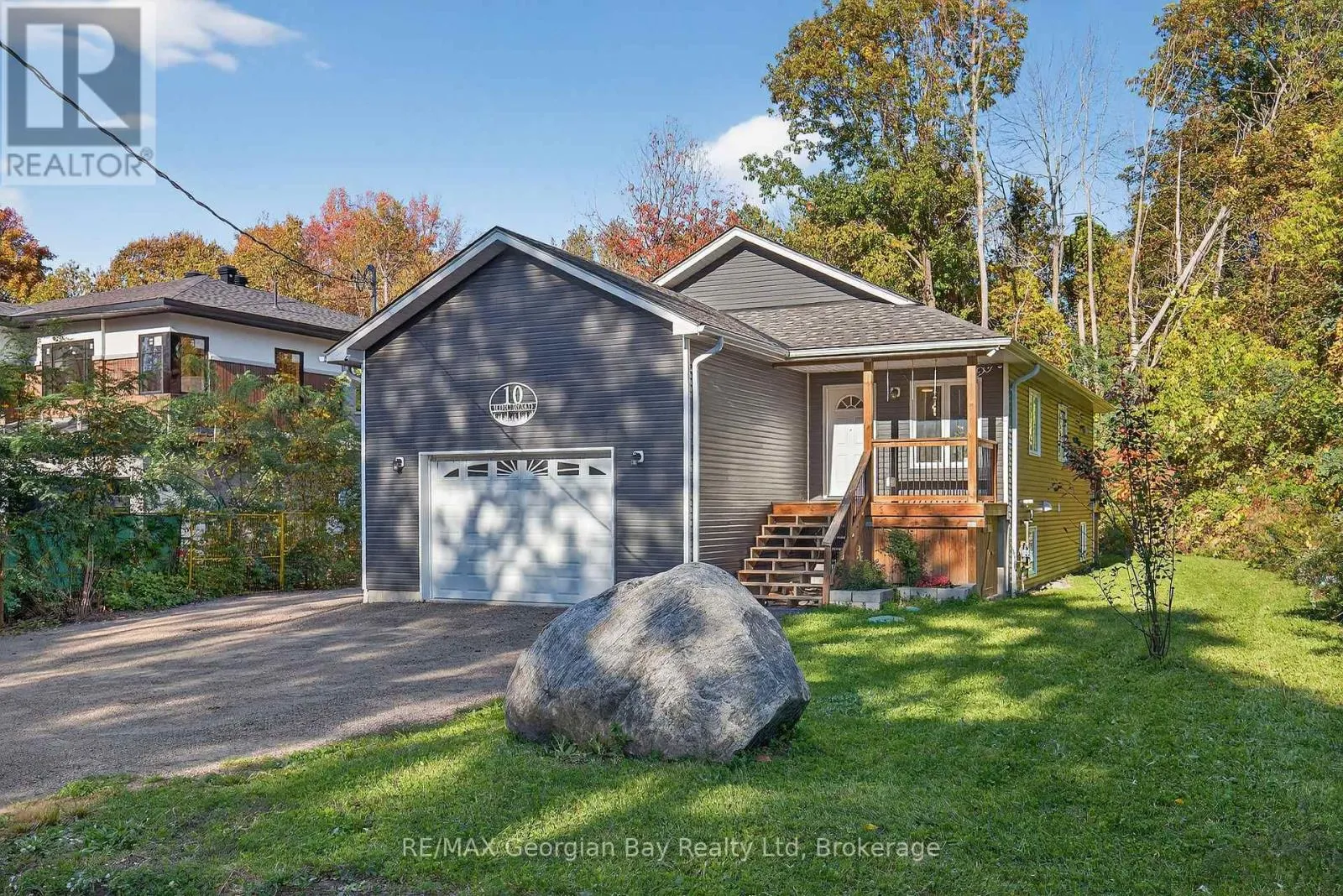 Duplex for rent: 10 King Road, Tay, Ontario L0K 2C0