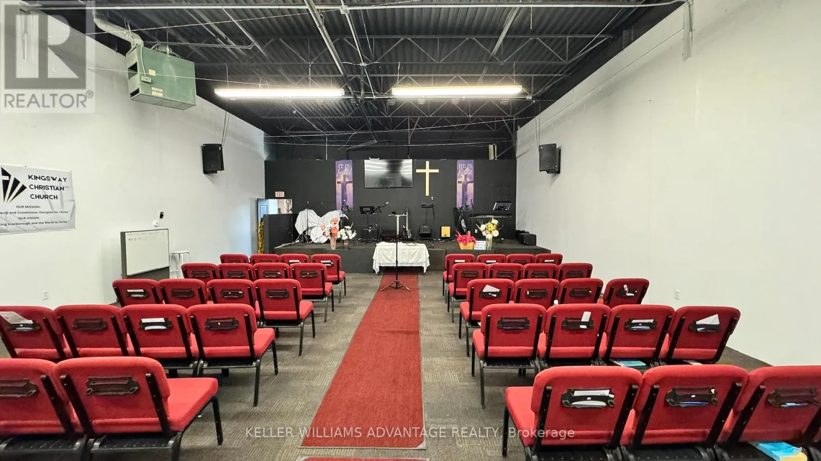 Retail for rent: 10 Malley Road, Toronto, Ontario M1L 2E2