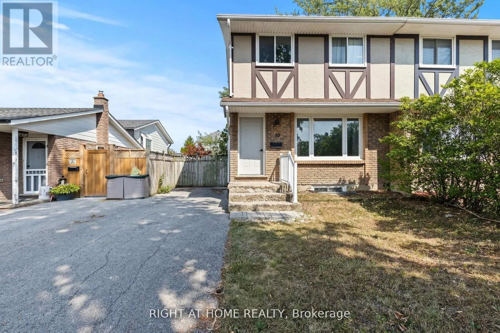 House for rent: 10 Mcdougall Drive, Thorold, Ontario L2V 4C4