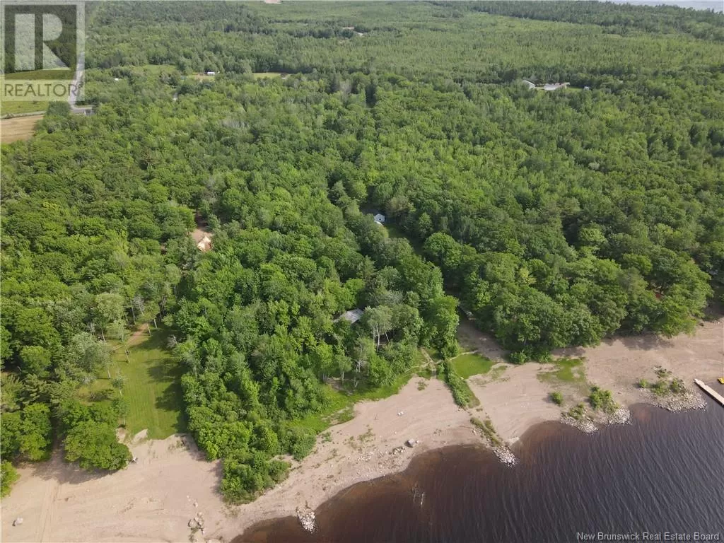 Recreational for rent: 10 Mcnamara Lane, Cumberland Point, New Brunswick E4A 0A5