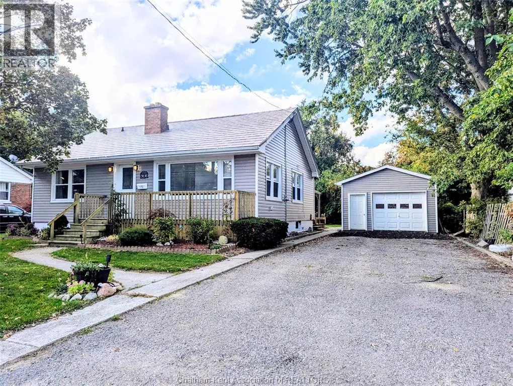 House for rent: 10 Meadowlea Road, Chatham, Ontario N7M 5C4