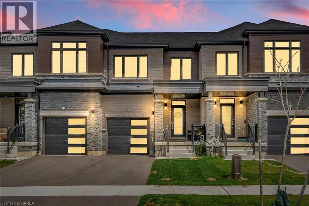 Row / Townhouse for rent: 10 Owl Lane, Caledonia, Ontario N3W 0G4