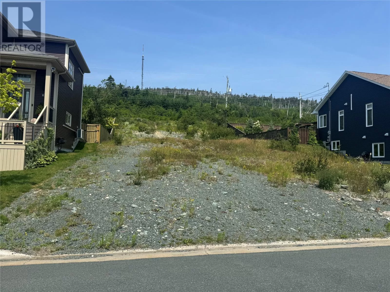 10 Pembury Close, Mount Pearl, Newfoundland & Labrador A1N 0C5