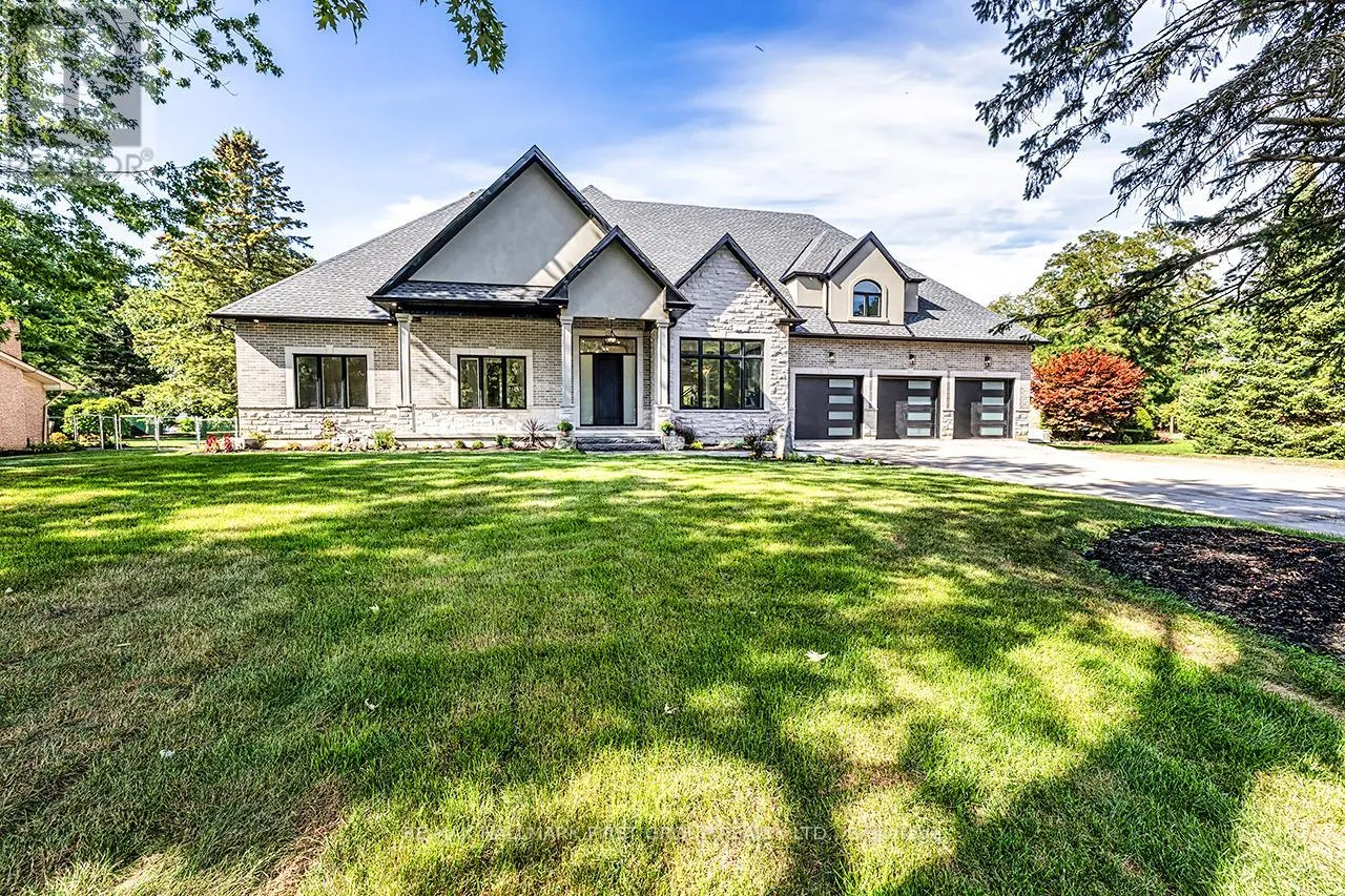 House for rent: 10 Philips Road, Whitby, Ontario L1M 1G7