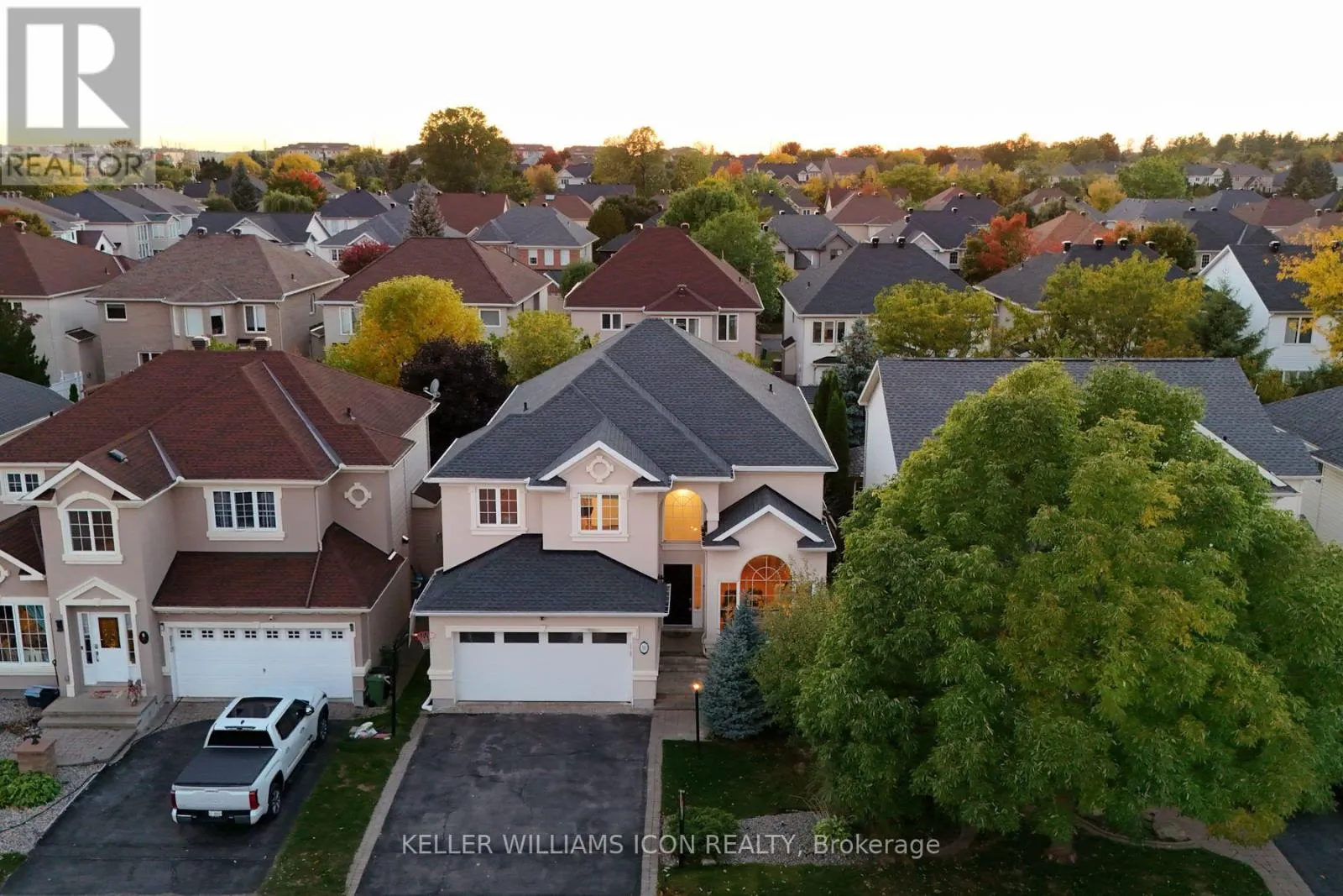 House for rent: 10 Pondhollow Way, Ottawa, Ontario K2J 4Y4