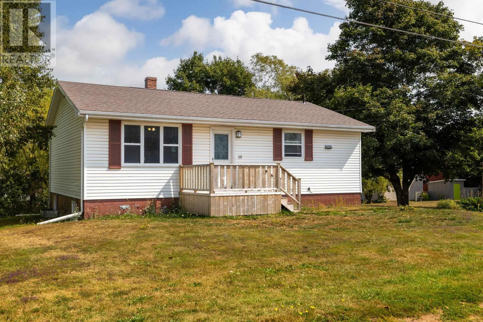 Duplex for rent: 10 Ralden Avenue, Sherwood, Prince Edward Island C1A 6P6