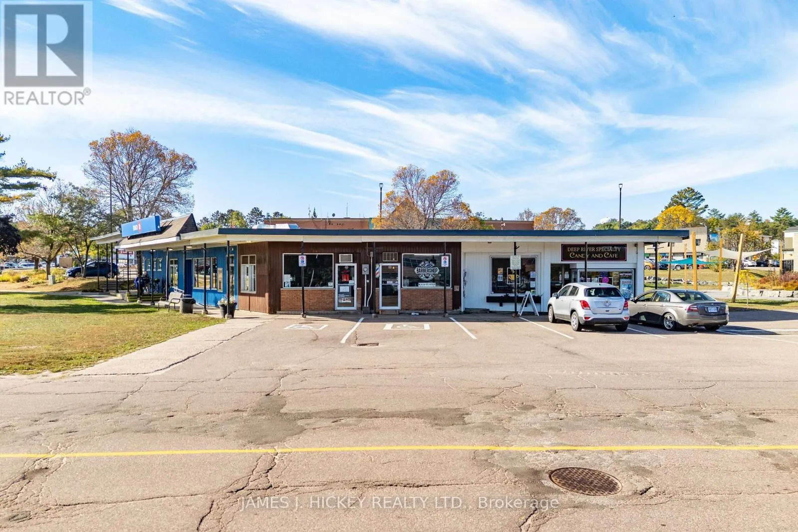 10 Ridge Road, Deep River, Ontario K0J 1P0