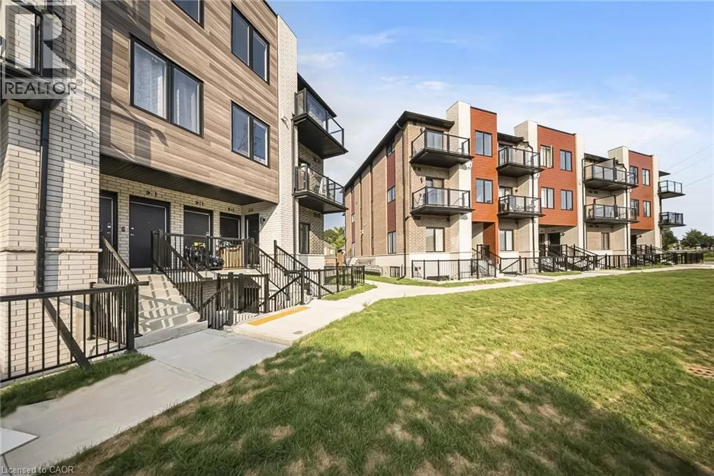 Row / Townhouse for rent: 10 South Creek Drive Unit# 25, Kitchener, Ontario N2R 1N3