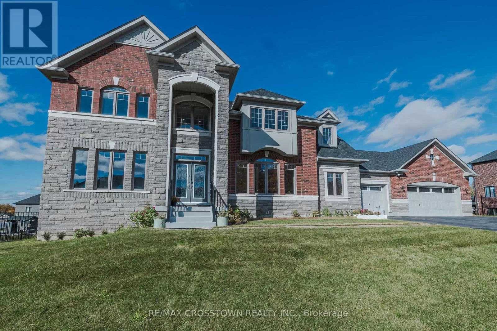 House for rent: 10 Stewart Crescent, Essa, Ontario L0L 2N0