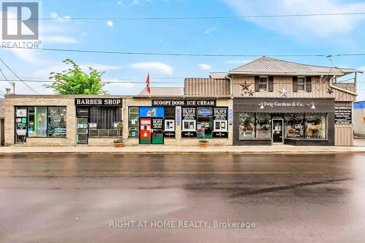 10 The Queensway S, Georgina, Ontario L4P 1Y7