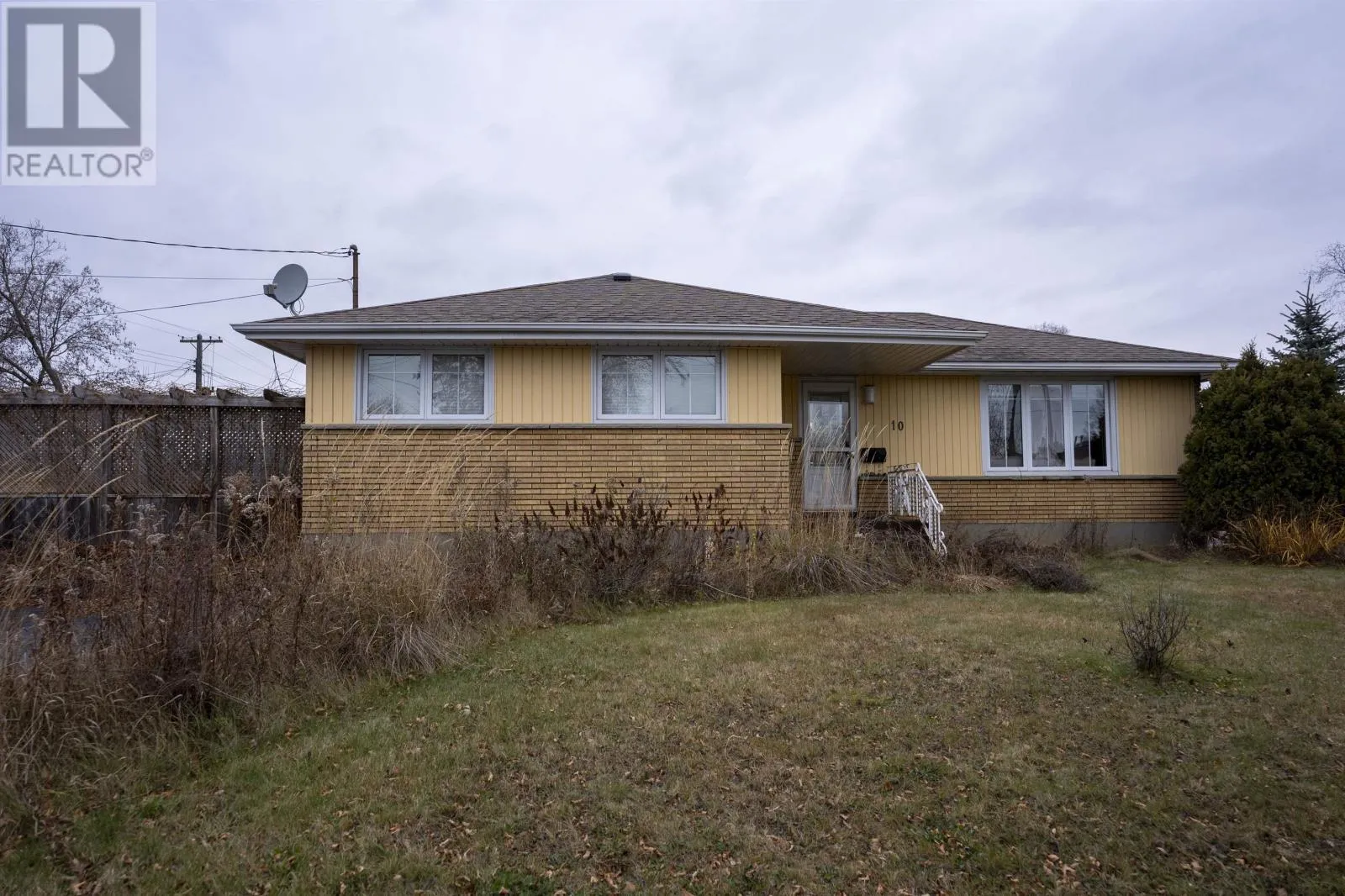 10 Wishart Cres, Thunder Bay, Ontario P7A 6G3