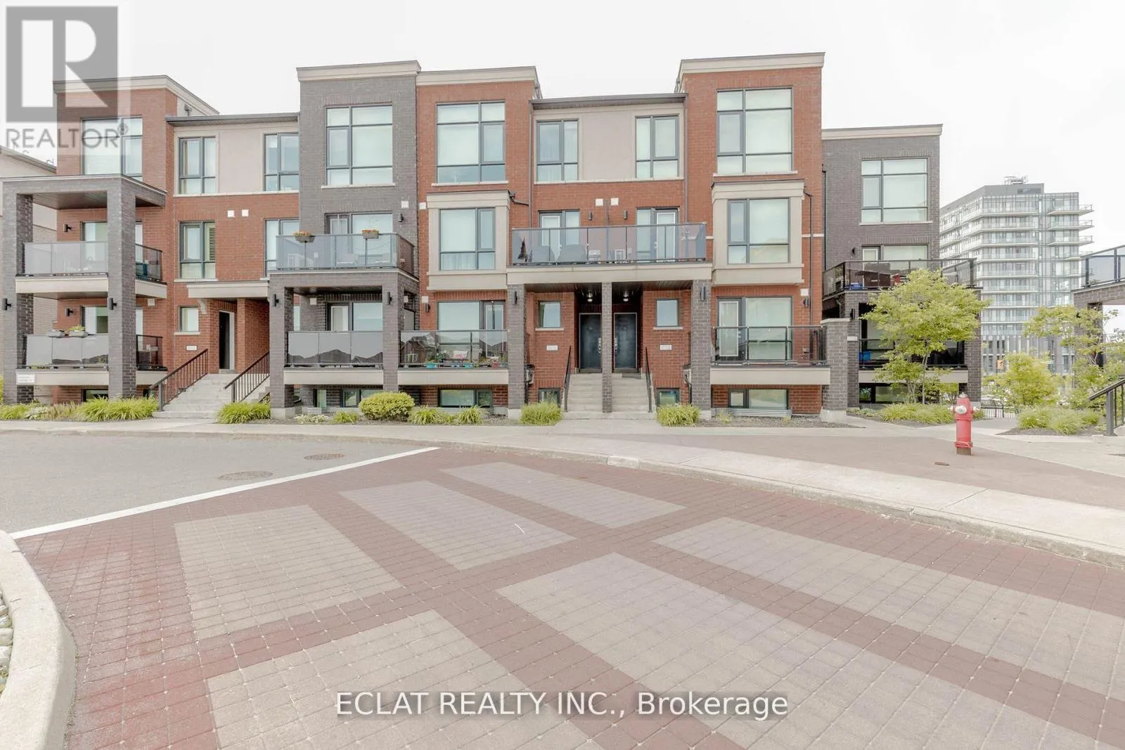 Row / Townhouse for rent: 100 - 100 Dufay Road, Brampton, Ontario L7A 4S3