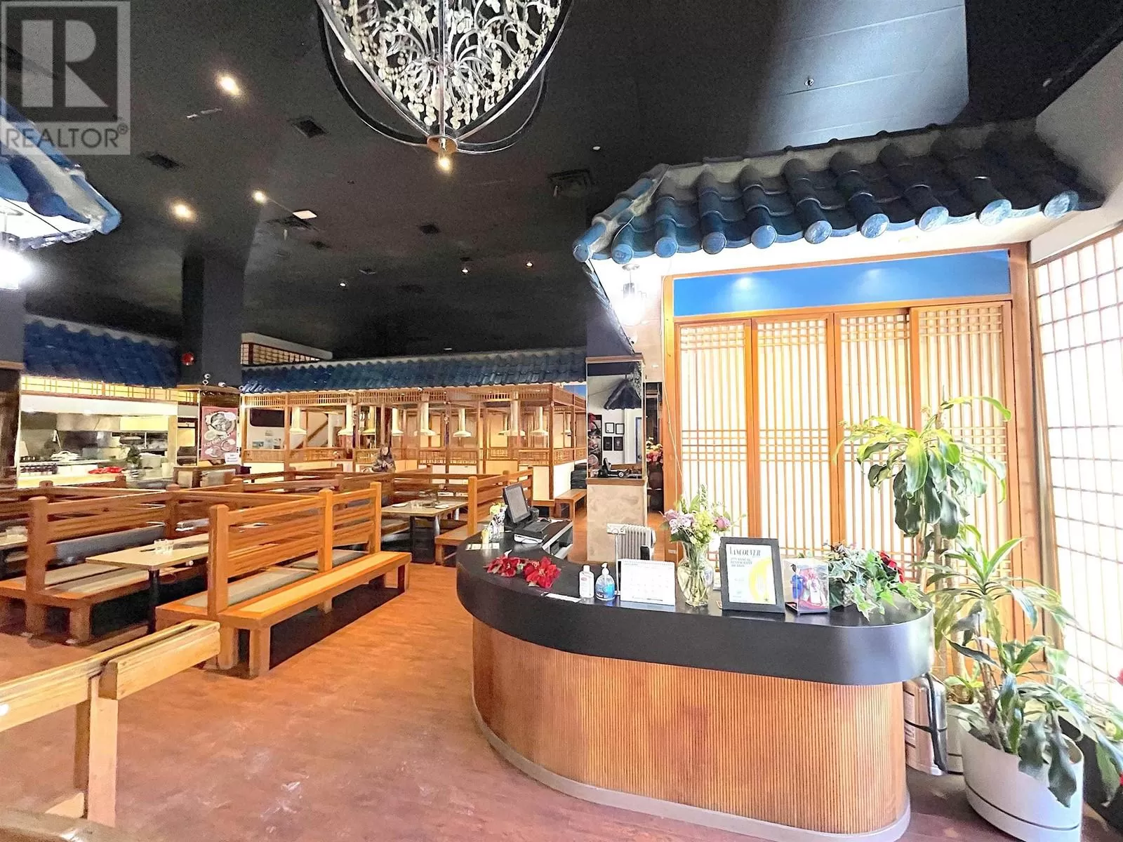 100 1215 W Broadway, Vancouver, British Columbia V6H 1G7