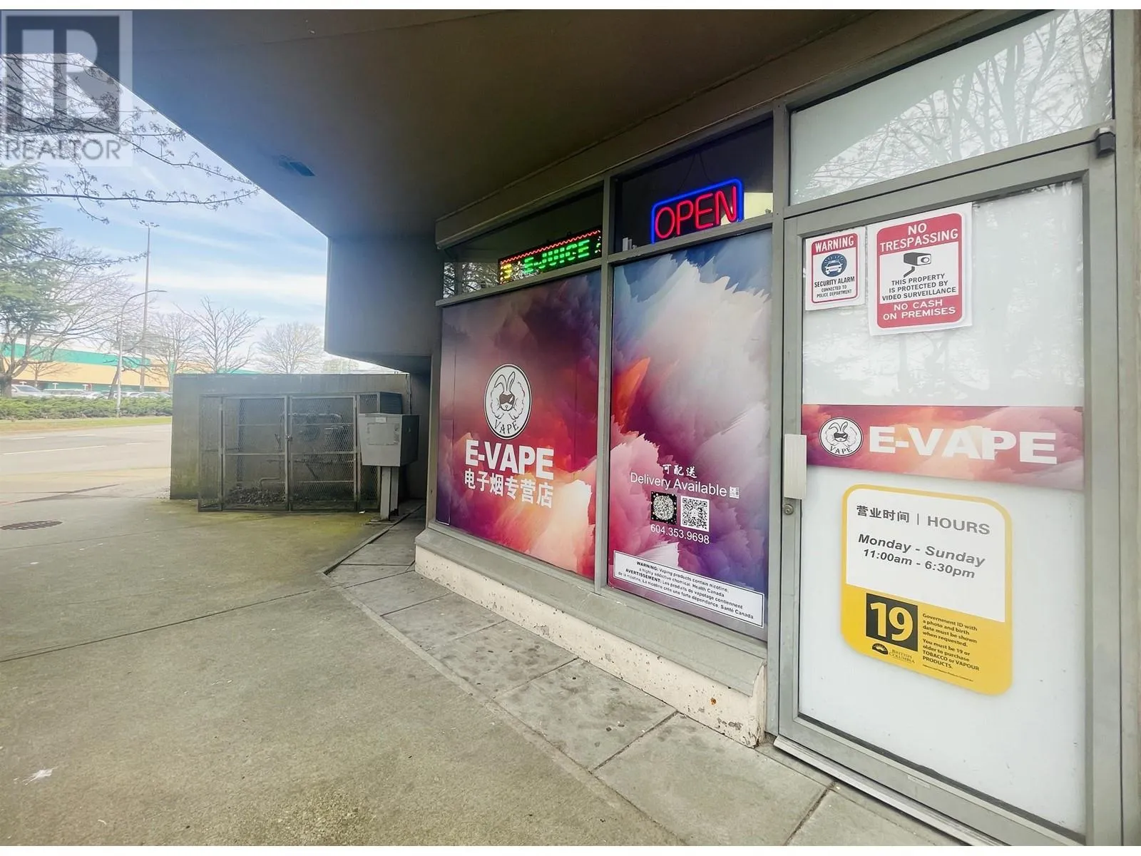 100 8240 Lansdowne Road, Richmond, British Columbia V6X 1B9