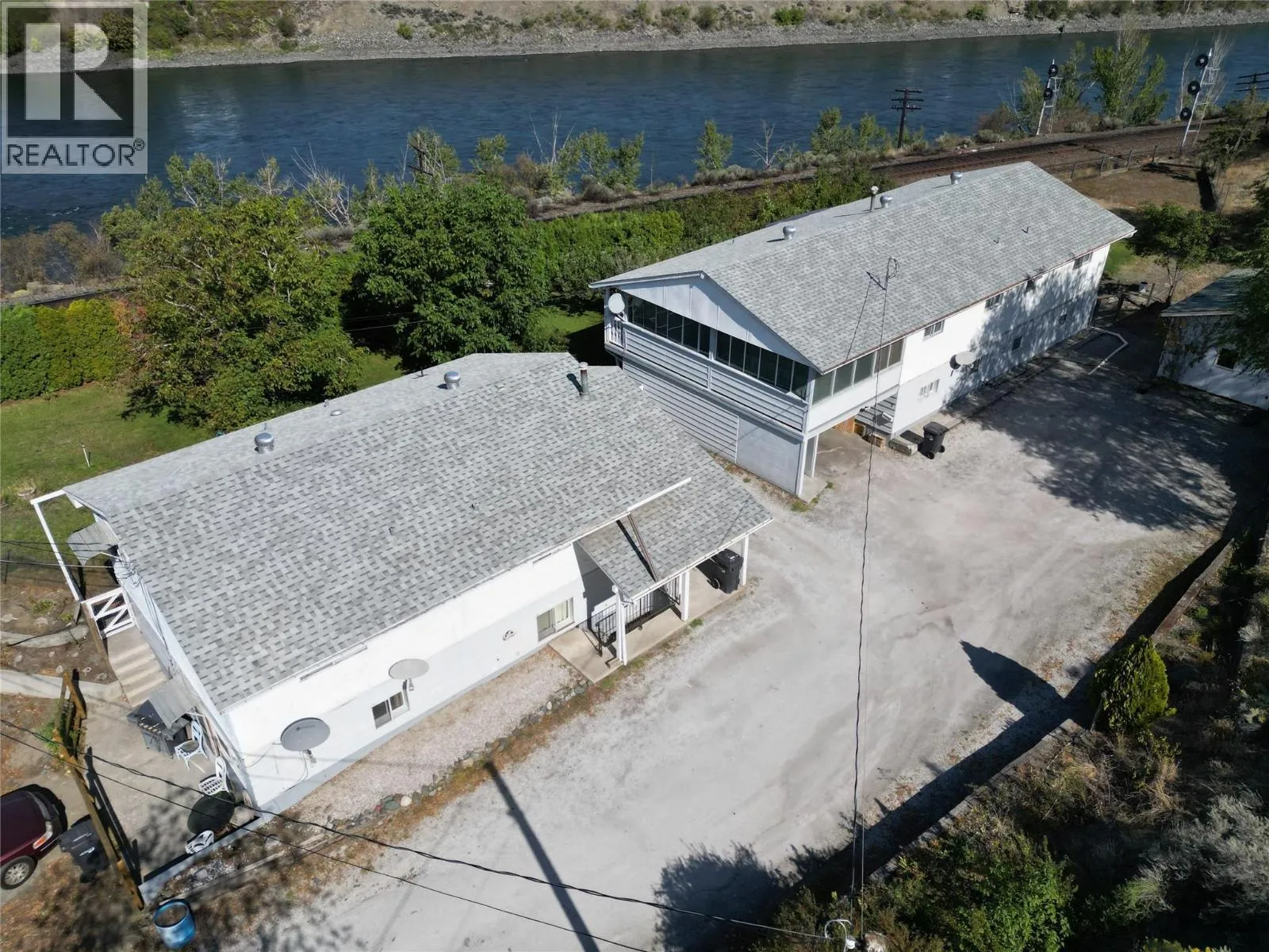 Fourplex for rent: 100 Barnes Street, Ashcroft, British Columbia V0K 1A0