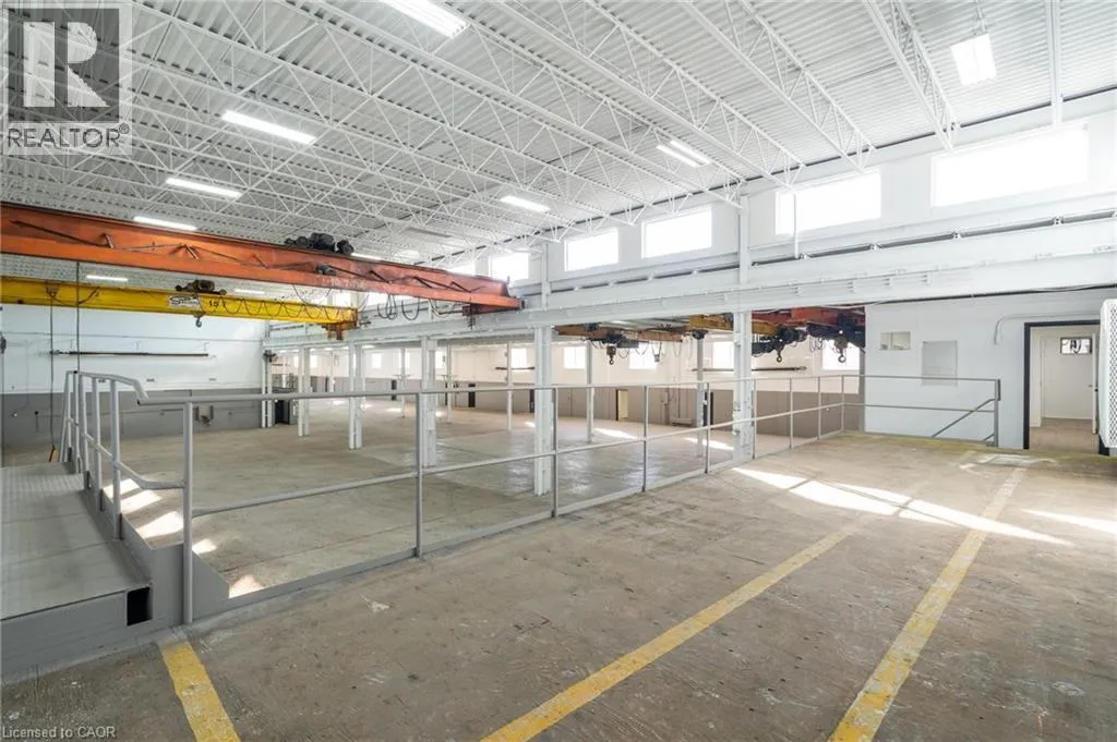 100 Burland Crescent Unit# 1, Hamilton, Ontario L8H 7T5