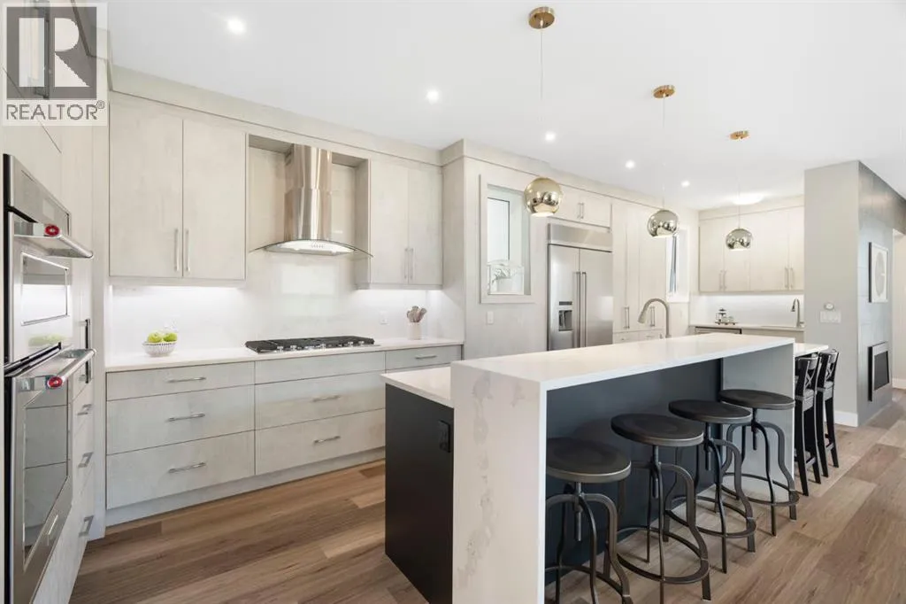 House for rent: 100 Cambrian Drive Nw, Calgary, Alberta T2K 1P2