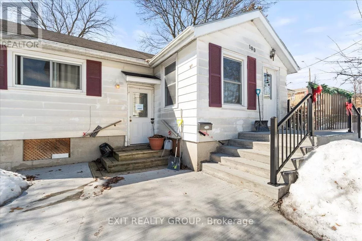 House for rent: 100 Film Street, Quinte West, Ontario K8V 5K2