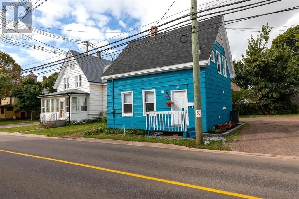 House for rent: 100 Granville Street, Summerside, Prince Edward Island C1N 2Z6