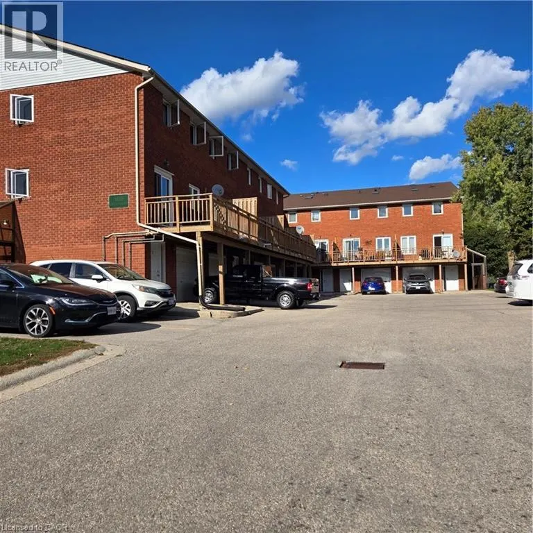 Row / Townhouse for rent: 100 Inkerman Street Unit# 14, Rockwood, Ontario N0B 2K0