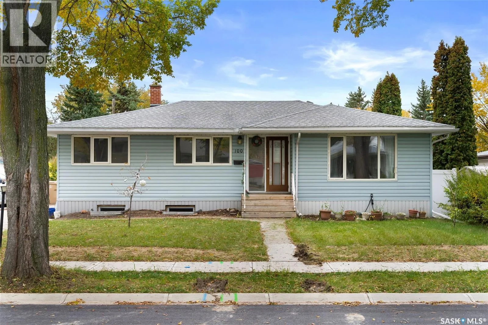 House for rent: 100 Knowles Crescent, Regina, Saskatchewan S4S 4P1