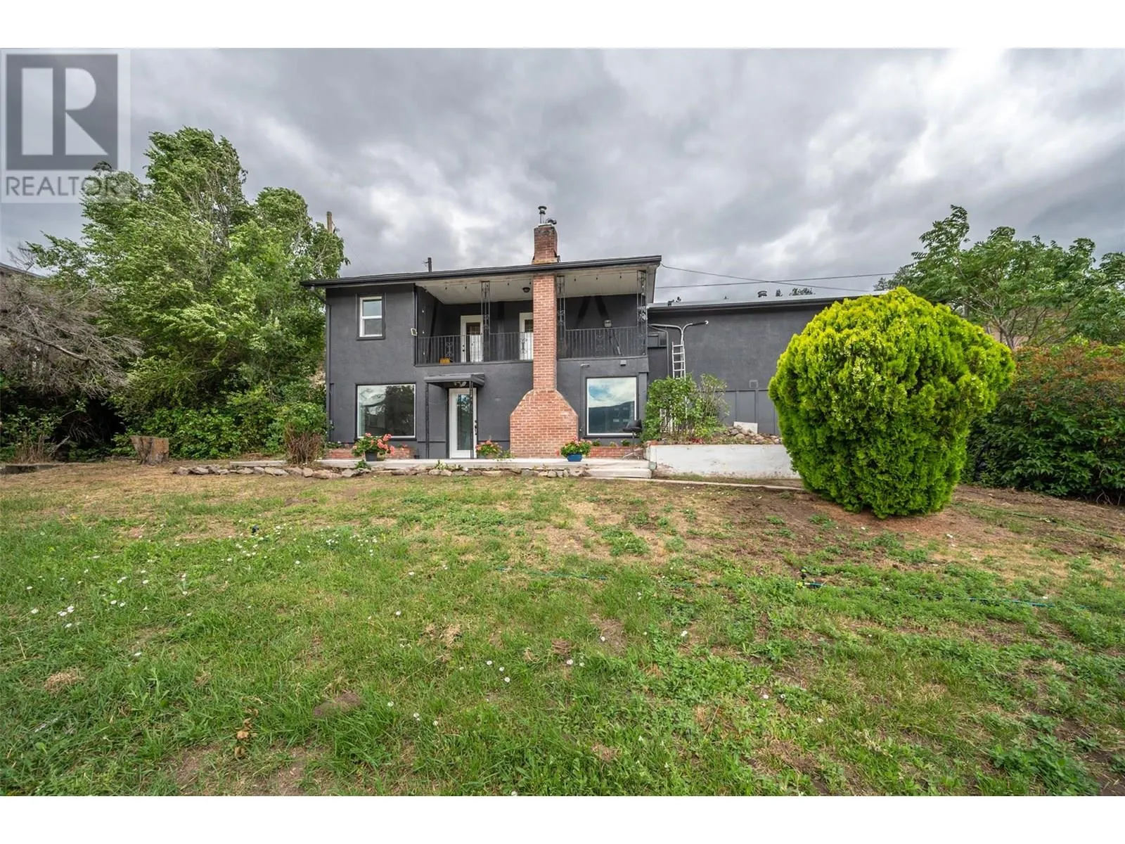 House for rent: 100 Larch Avenue, Kaleden, British Columbia V0H 1K0