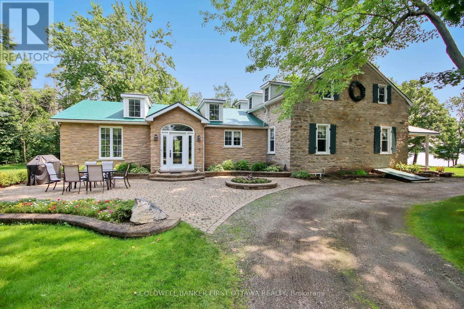 House for rent: 100 Loch End Road, Beckwith, Ontario K7C 0S9