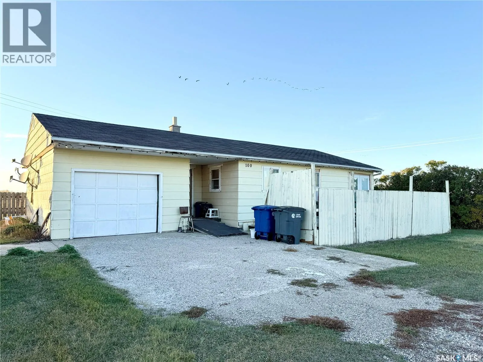 House for rent: 100 Main Street, Aylesbury, Saskatchewan S0G 0B0