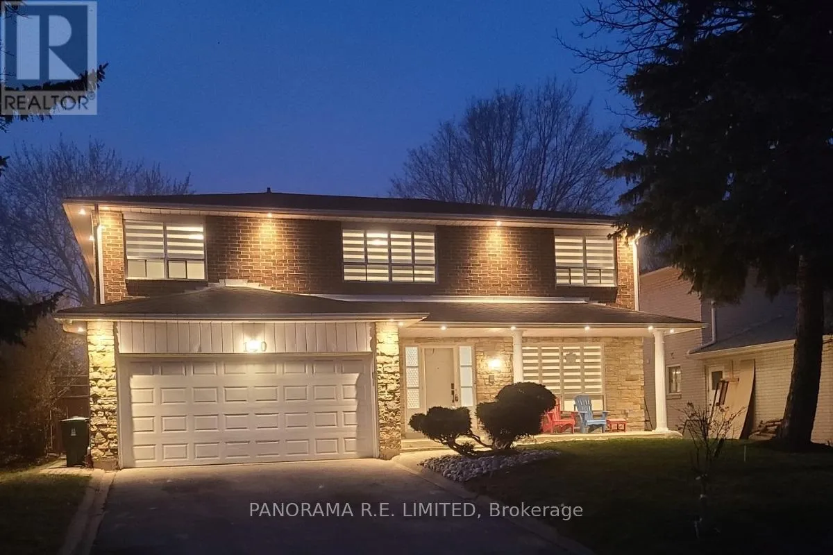 House for rent: 100 Poplar Heights Drive, Toronto, Ontario M9A 4Z4