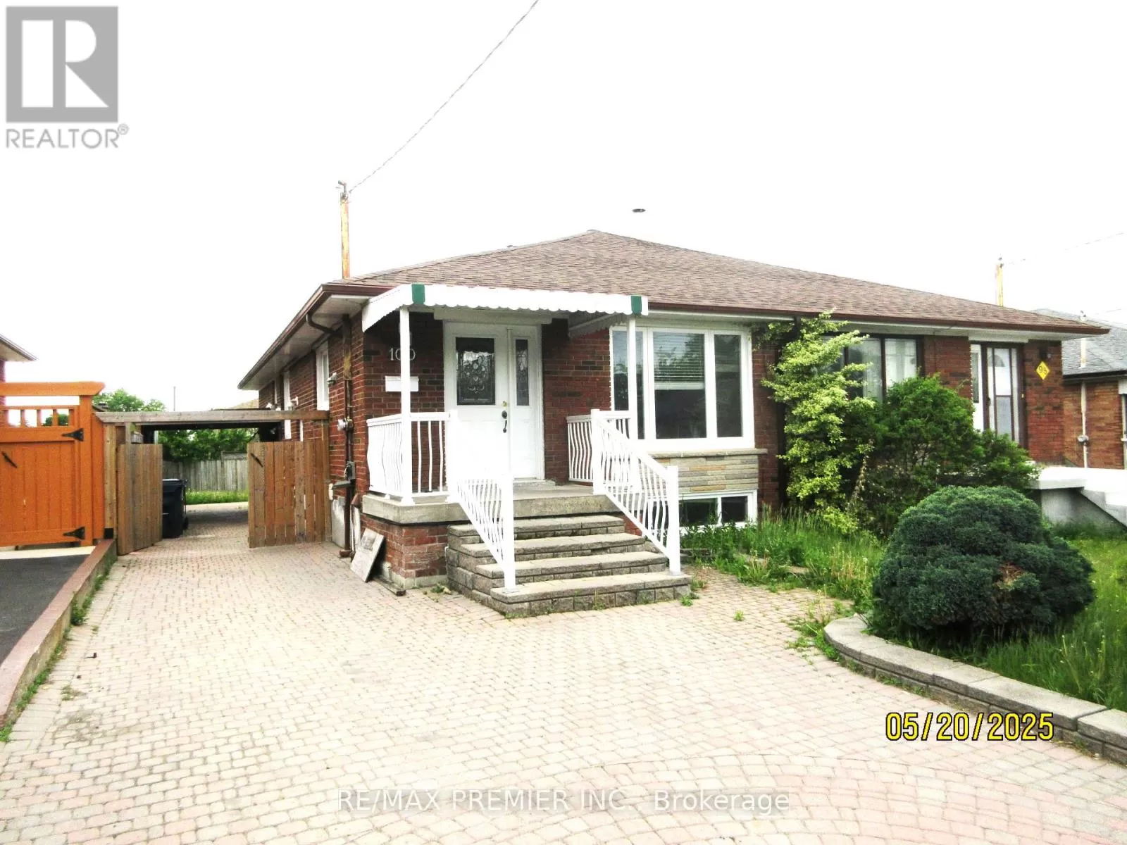 House for rent: 100 Snowood Court, Toronto, Ontario M3N 1E8