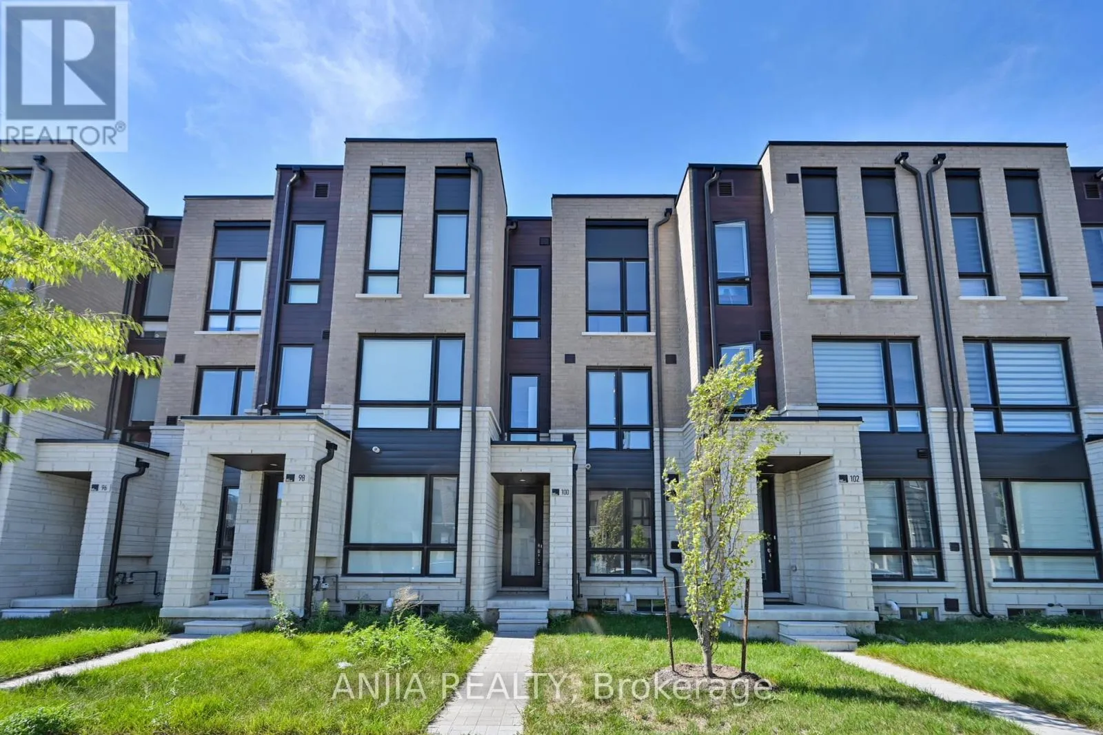 Row / Townhouse for rent: 100 Stauffer Crescent, Markham, Ontario L6B 1R1