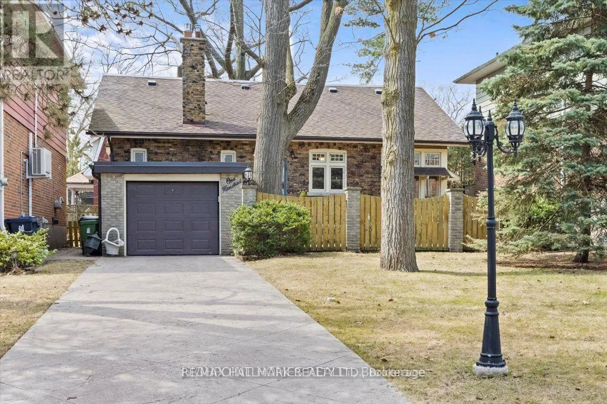 House for rent: 100 Warden Avenue, Toronto, Ontario M1N 2Z4