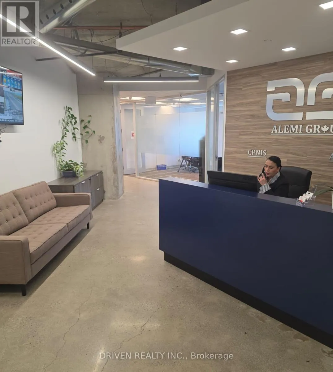 Offices for rent: 1000 - 4950 Yonge Street, Toronto, Ontario M2N 6K1