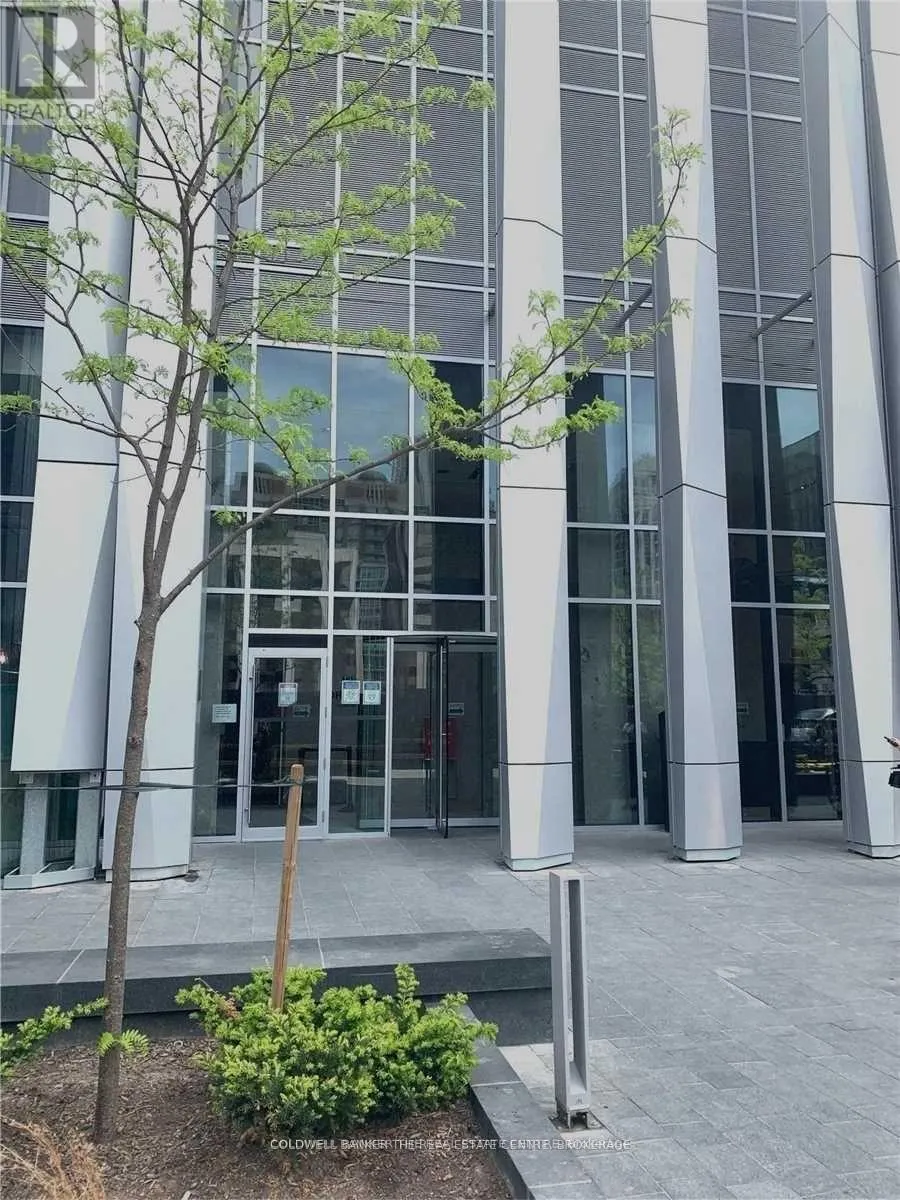 Apartment for rent: 1001 - 1 Yorkville Avenue, Toronto, Ontario M4W 1L1