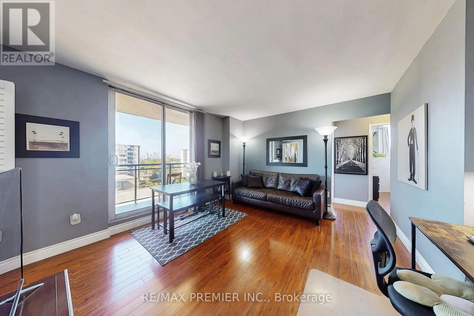 Apartment for rent: 1001 - 1145 Logan Avenue, Toronto, Ontario M4K 3G9